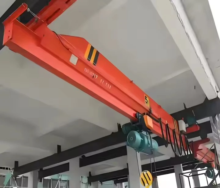 Macara rulantă electrică cu o singură grilă