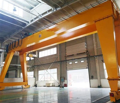 Macara portal cu palan electric